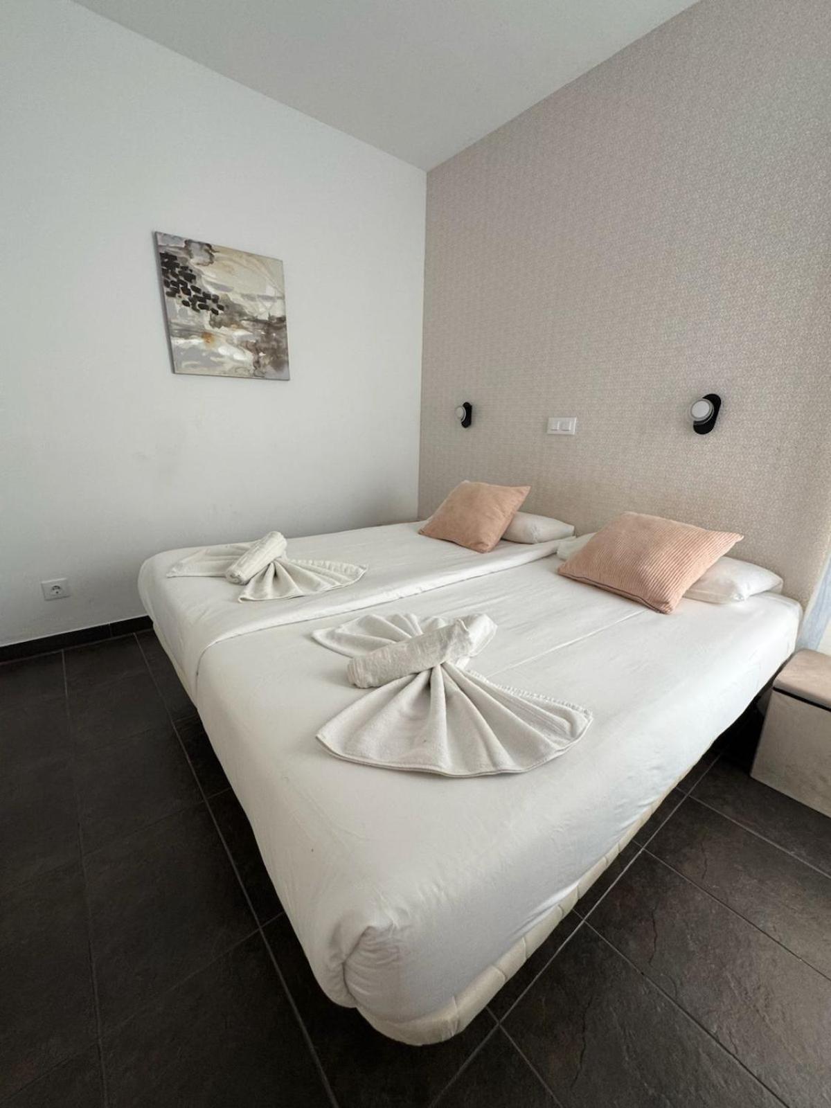 White Sensation Apartment Costa Adeje  Bagian luar foto